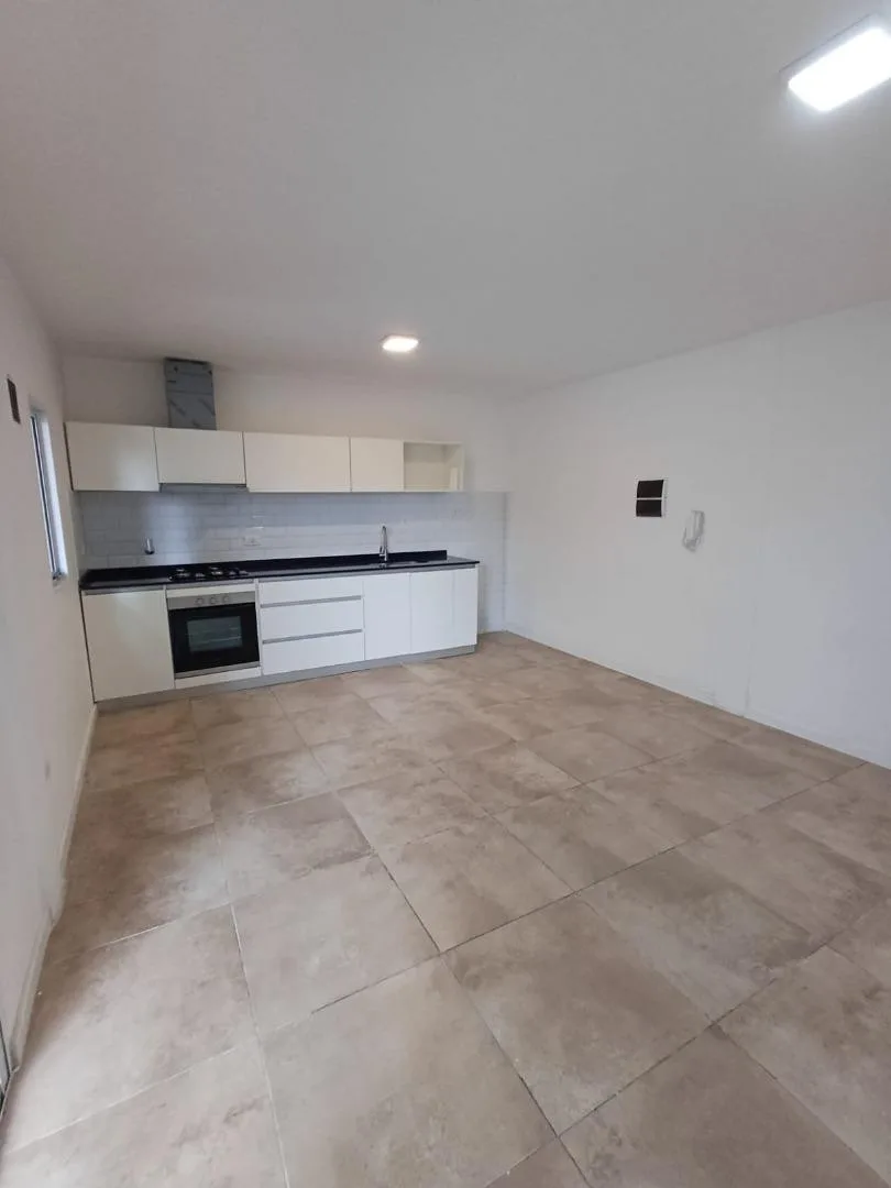 Departamento de 2 ambientes con 1 dormitorio en Sarandí
