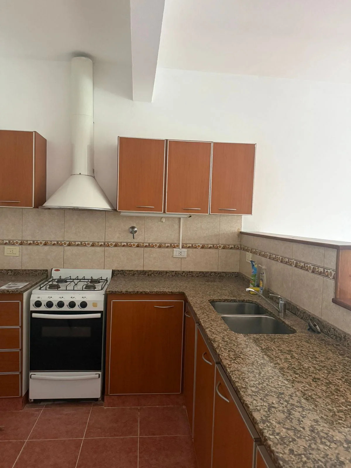 Apartamento de 2 ambientes com 1 quarto em Lanús Este