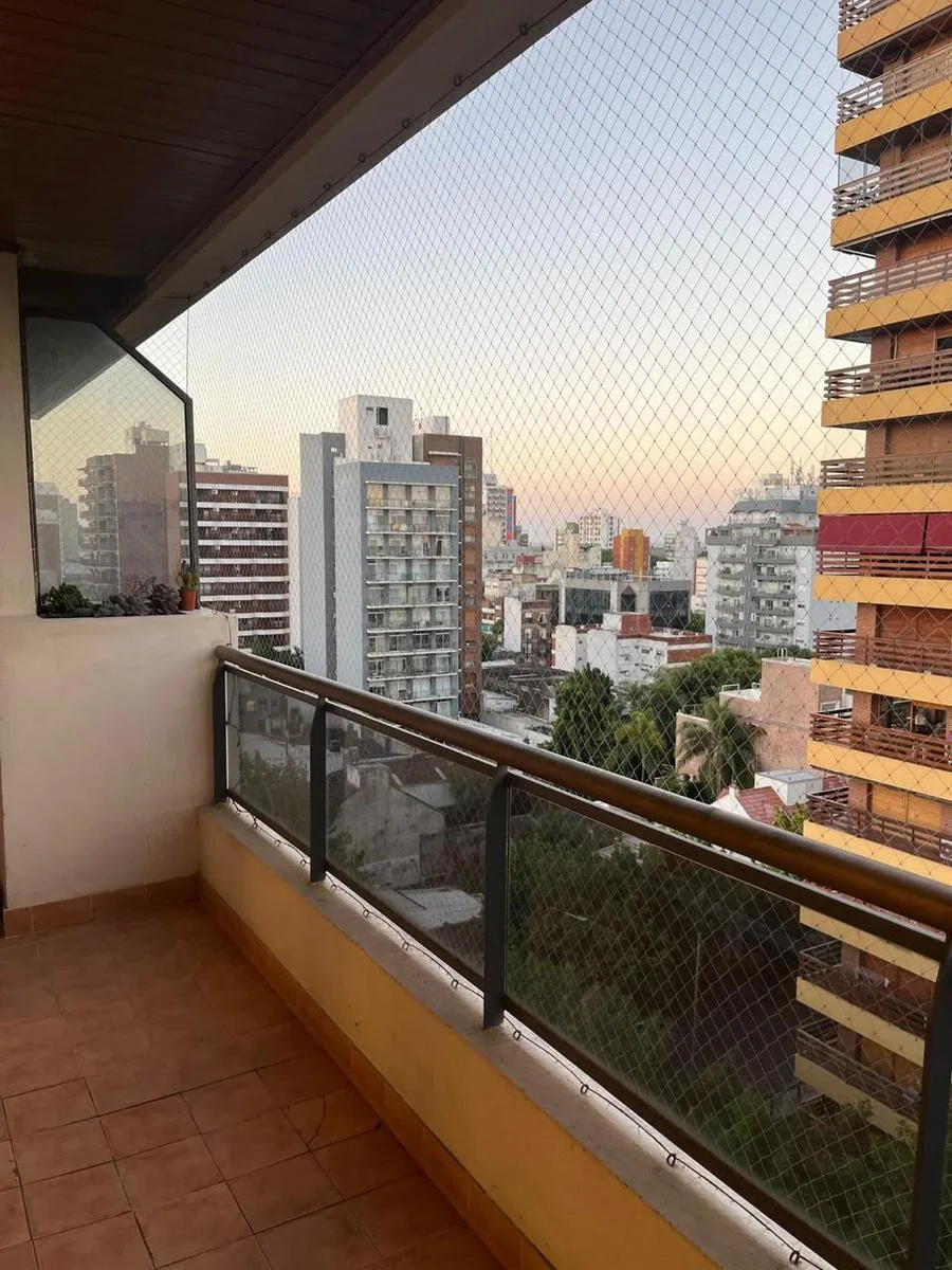Two-bedroom half-floor apartment in Quilmes