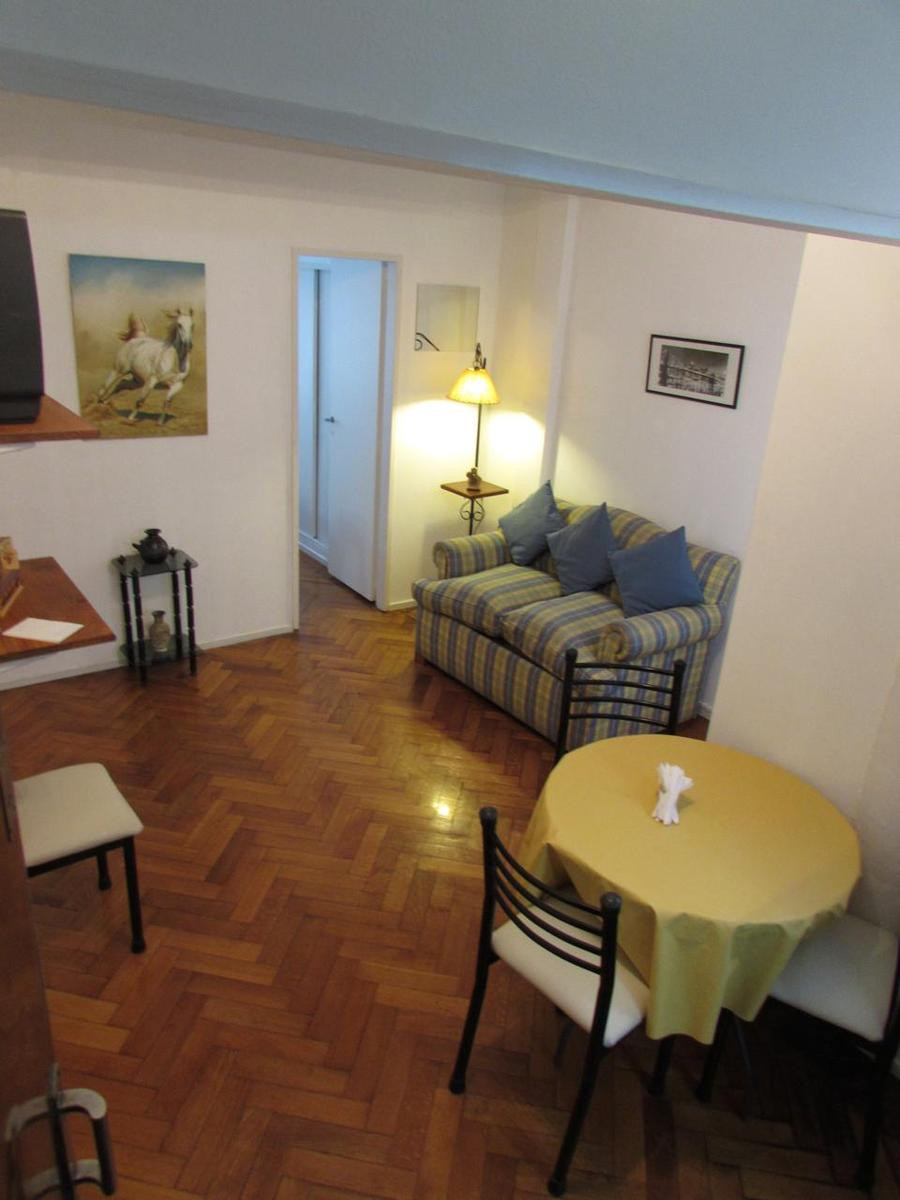 Departamento de 2 ambientes con 1 dormitorio en Retiro