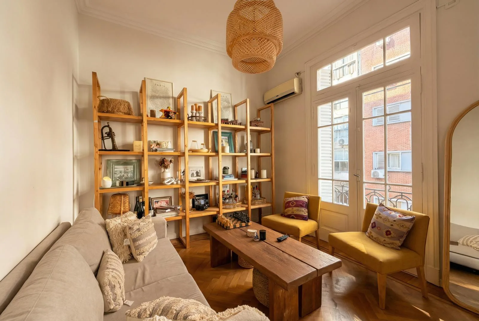 Apartamento de três ambientes com escritório em Recoleta