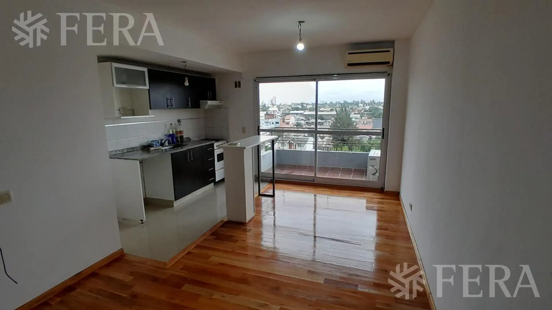 Departamento de 2 ambientes al frente con 1 dormitorio en Wilde