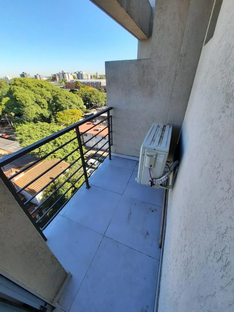 Studio apartment with balcony in Ituzaingó Sur