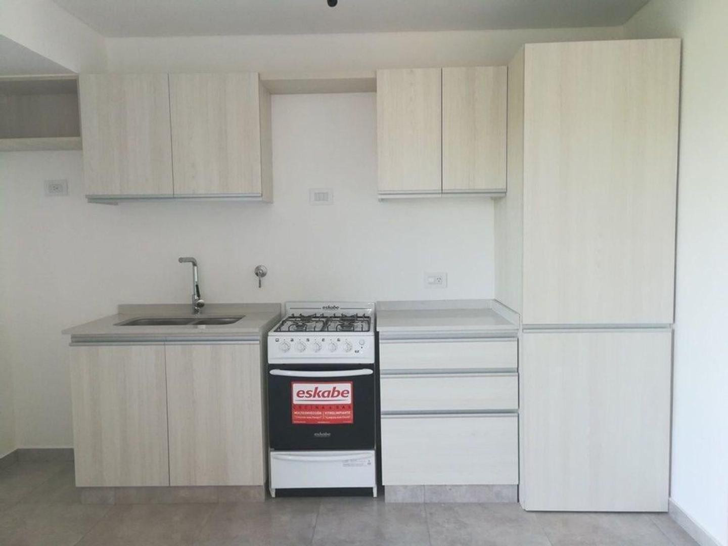 Departamento de 2 ambientes con balcón en Morón
