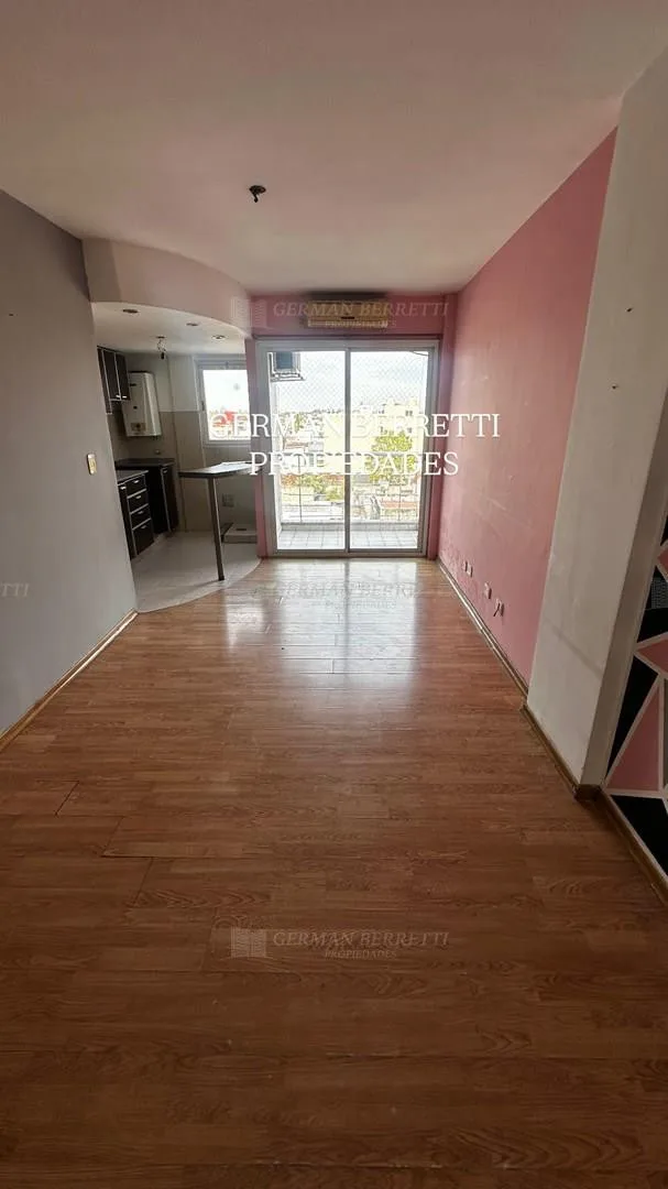Departamento de 2 ambientes con balcón al frente en Wilde, Avellaneda
