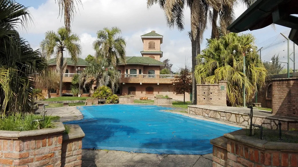 House with 8 bedrooms in Benavídez, Tigre