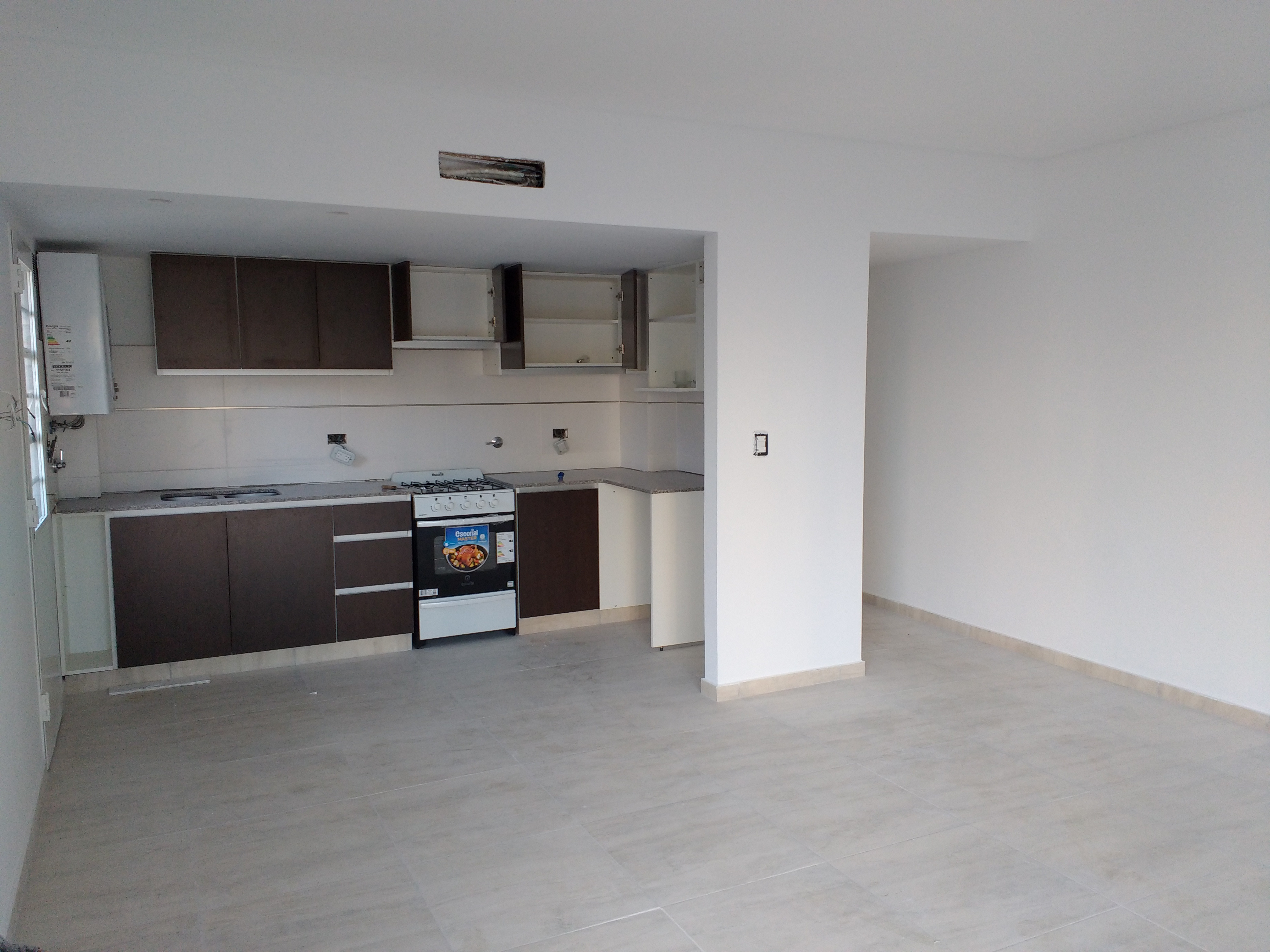 Two-bedroom three-room apartment with parking in General San Martín