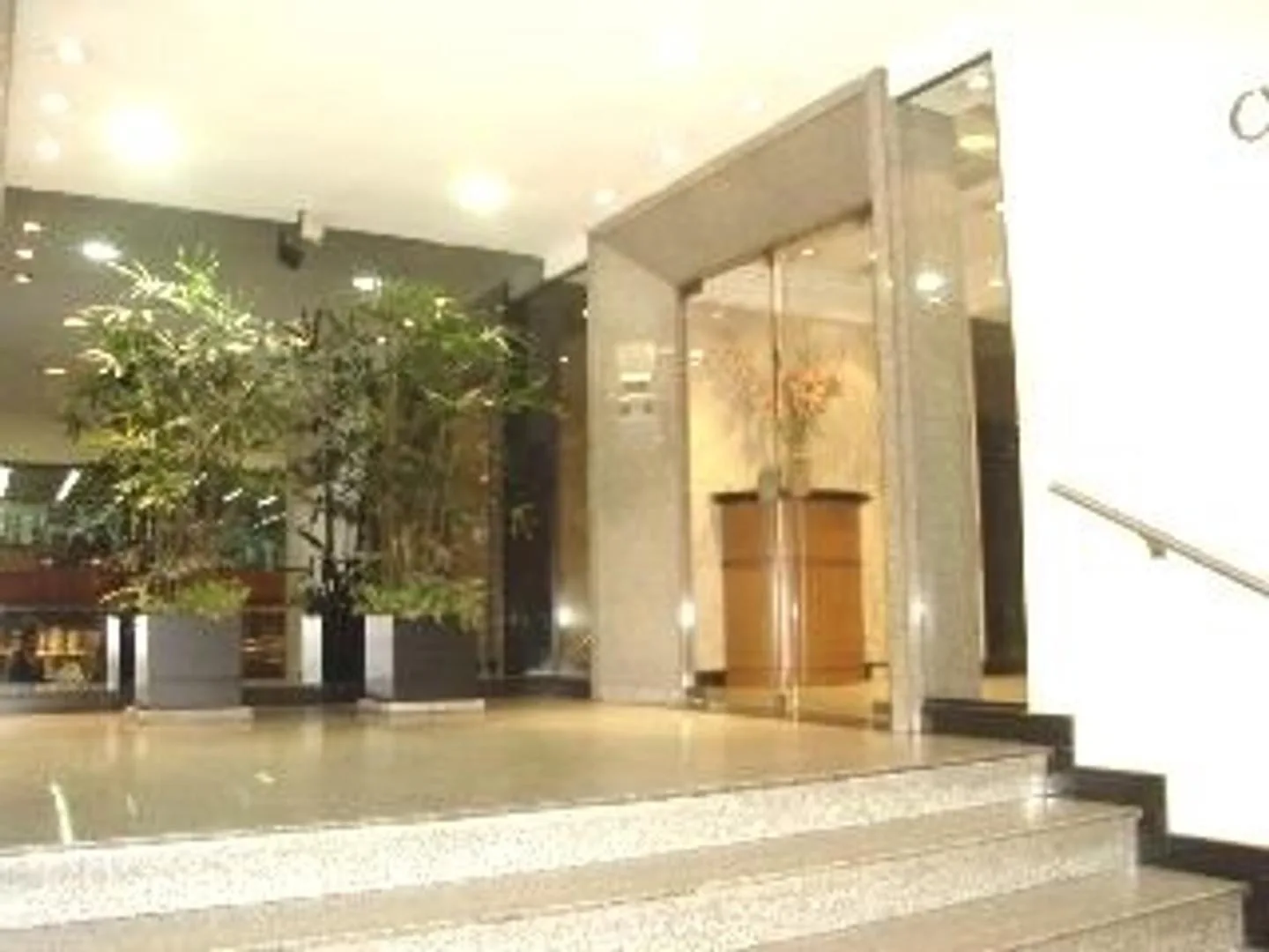 Двухкомнатная квартира в San Nicolás с окнами на улицу