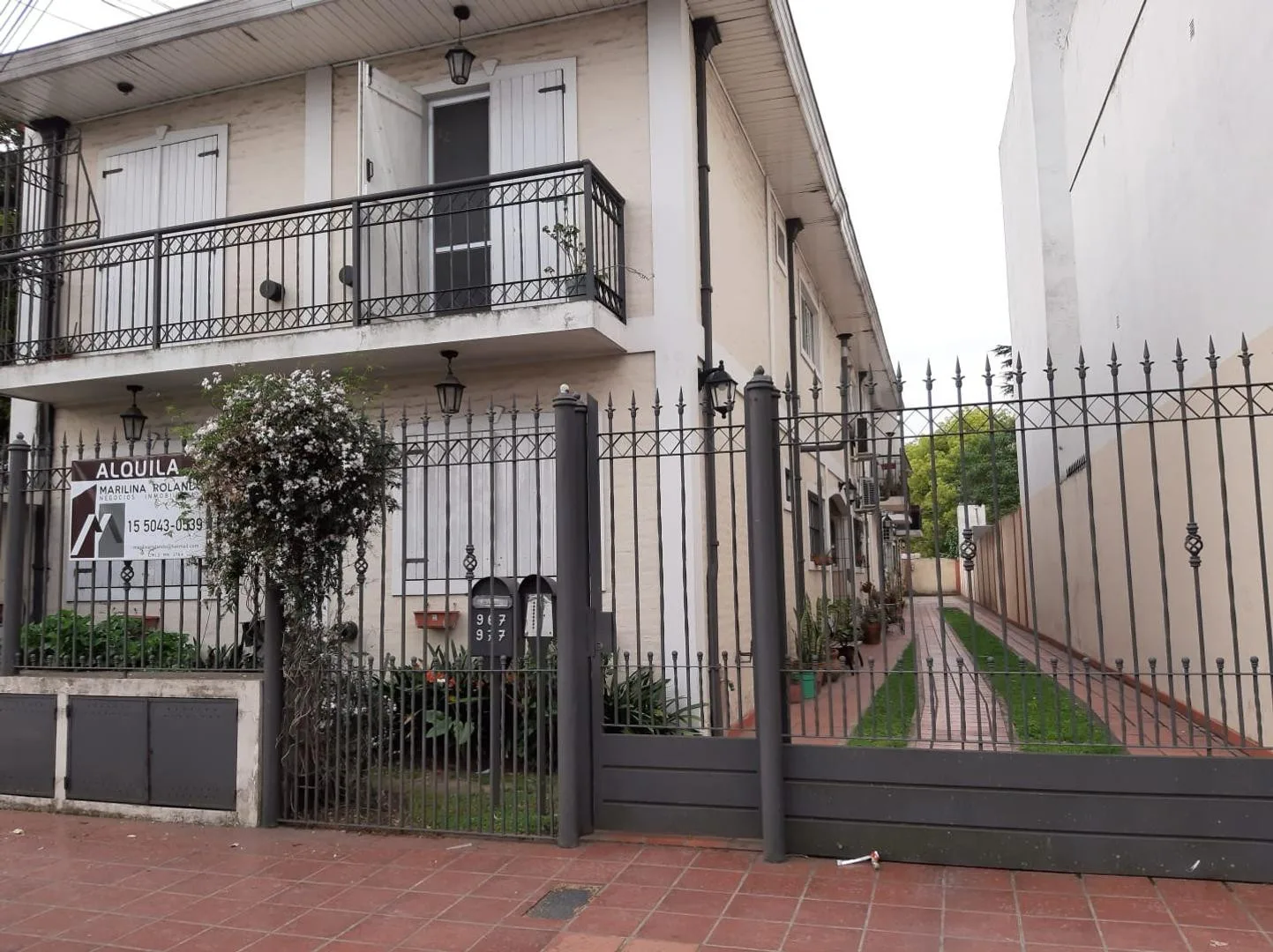 Apartamento de 2 ambientes com vaga de garagem em Lomas de Zamora