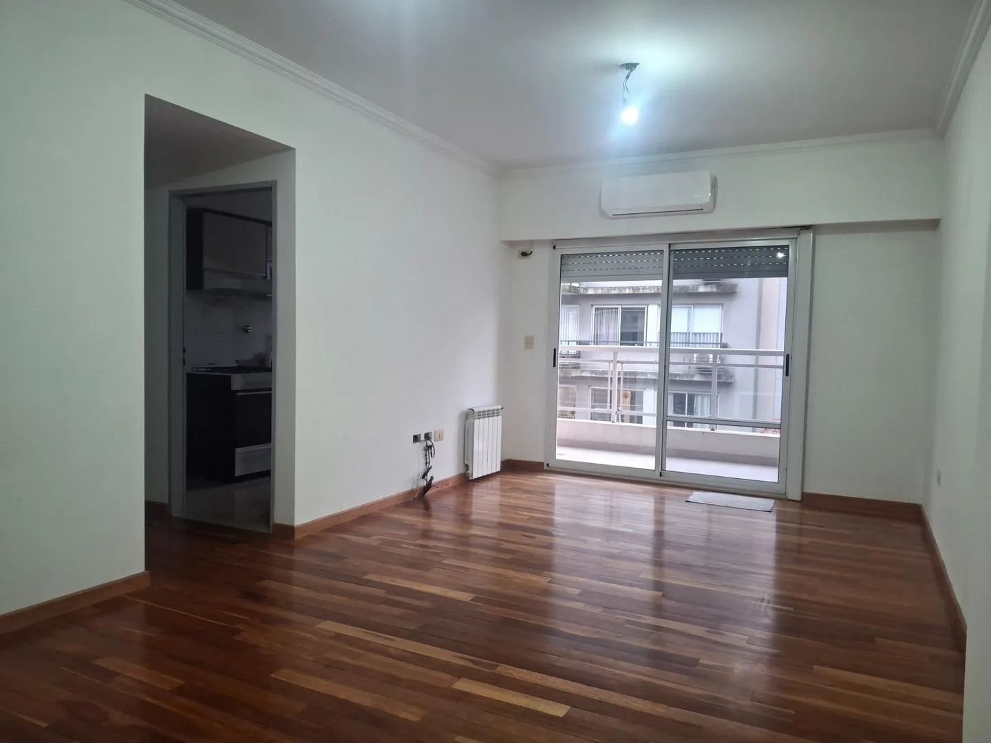 Two-room apartment with balcony in Villa Urquiza