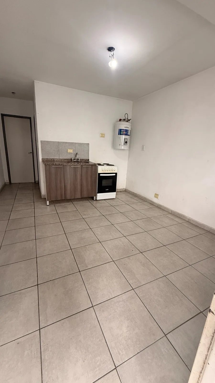 Departamento de 2 ambientes con 1 dormitorio en Munro-Este