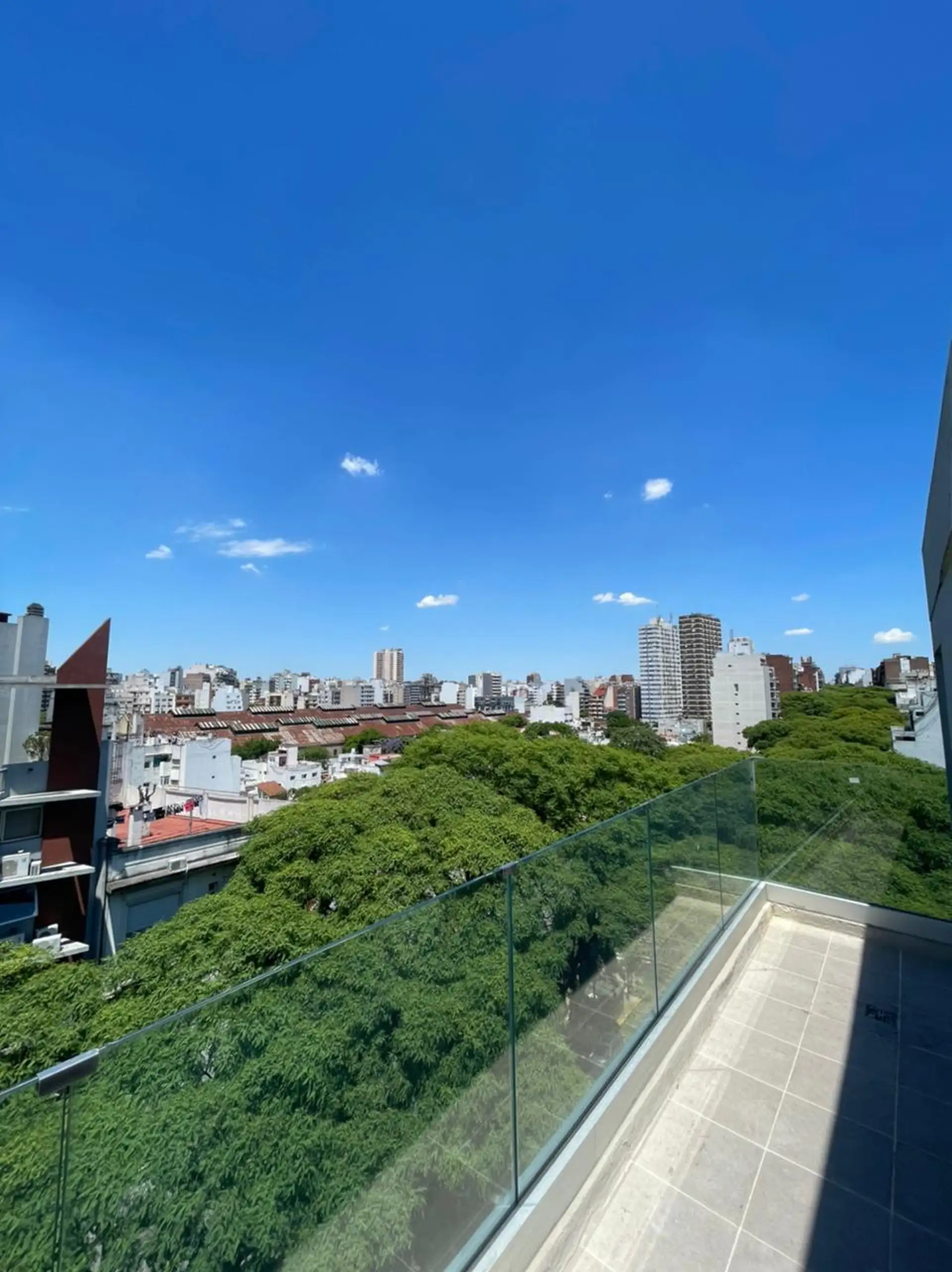 Apartamento novo de 2 ambientes com varanda em Caballito