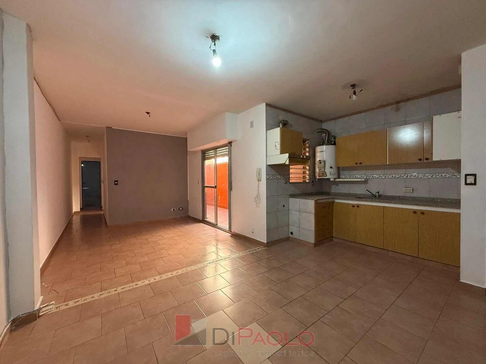 Apartamento de 3 ambientes com pátio em General San Martín
