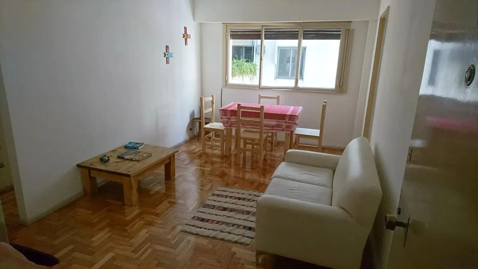 Меблированная двухкомнатная квартира в Colegiales