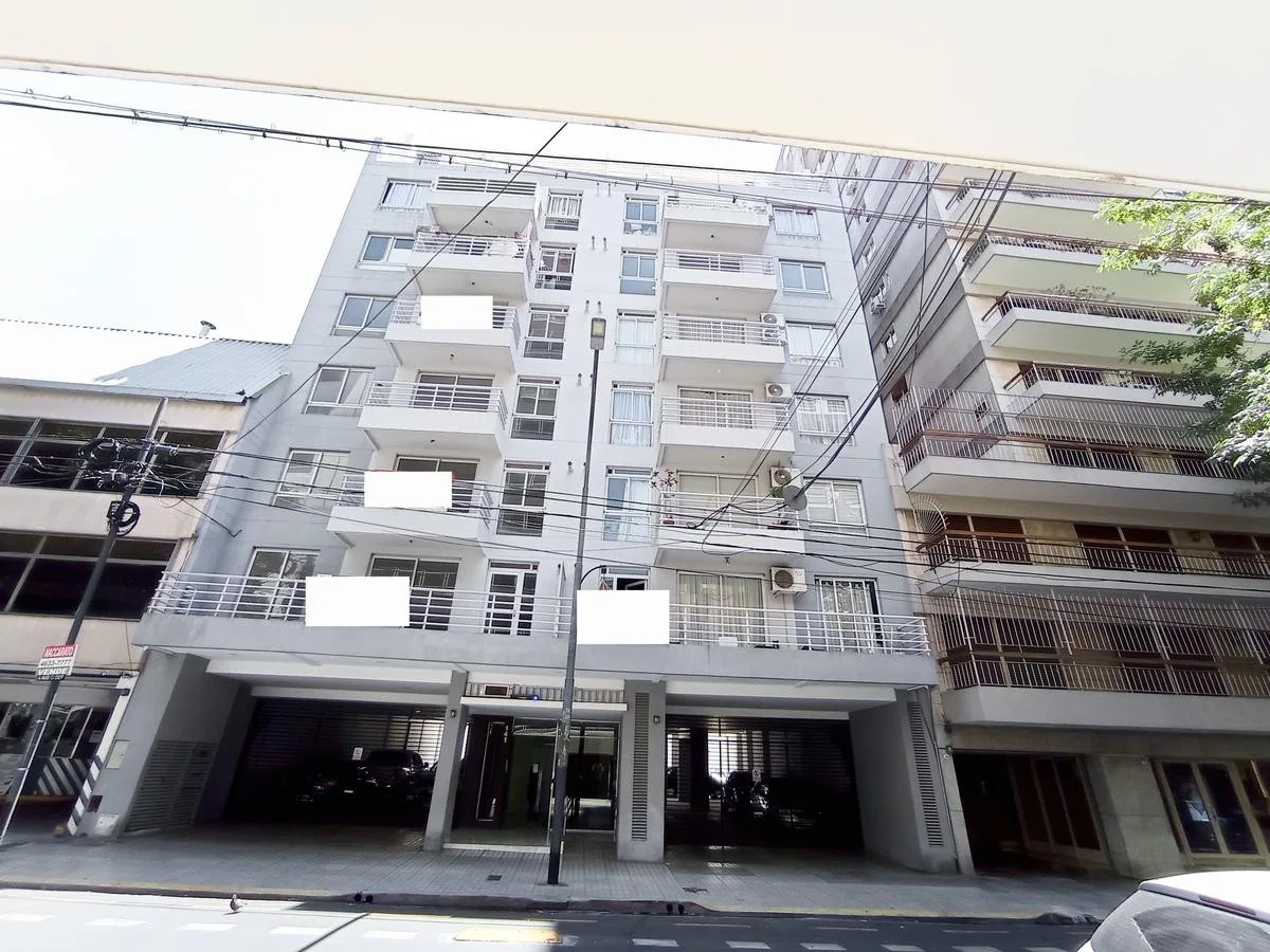 Двухспальная квартира с балконом и парковочным местом в Flores