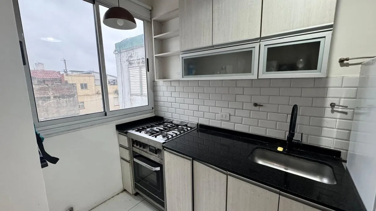 Apartamento de dois ambientes mobiliado em Boedo