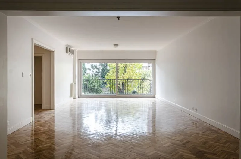 Apartamento de 4 quartos (meio andar) em Palermo Chico