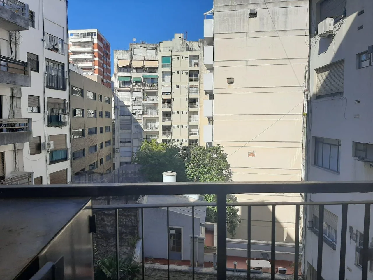 Two-room apartment with balcony in Recoleta