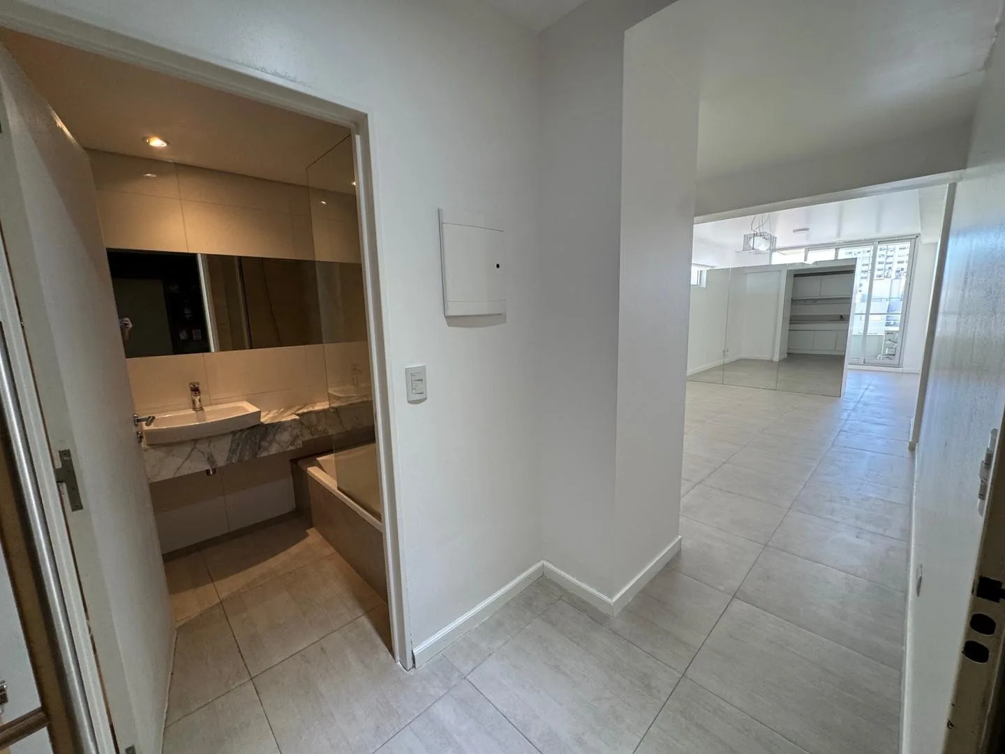 Studio apartment for rent on Av. Libertador in Nuñez