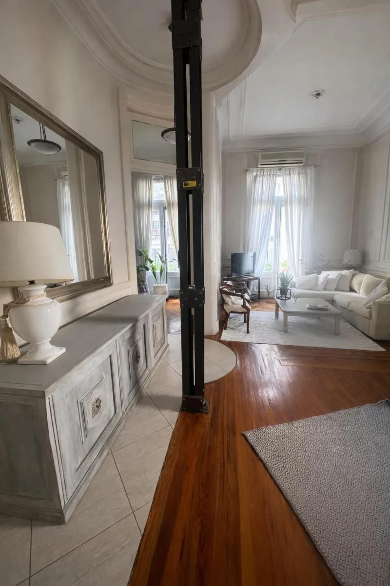 Three-bedroom apartment in Recoleta