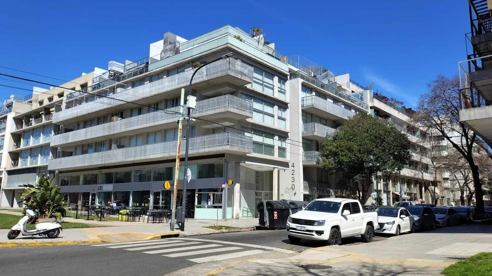 Apartamento de 2 dormitórios em Villa Urquiza, apto para uso profissional