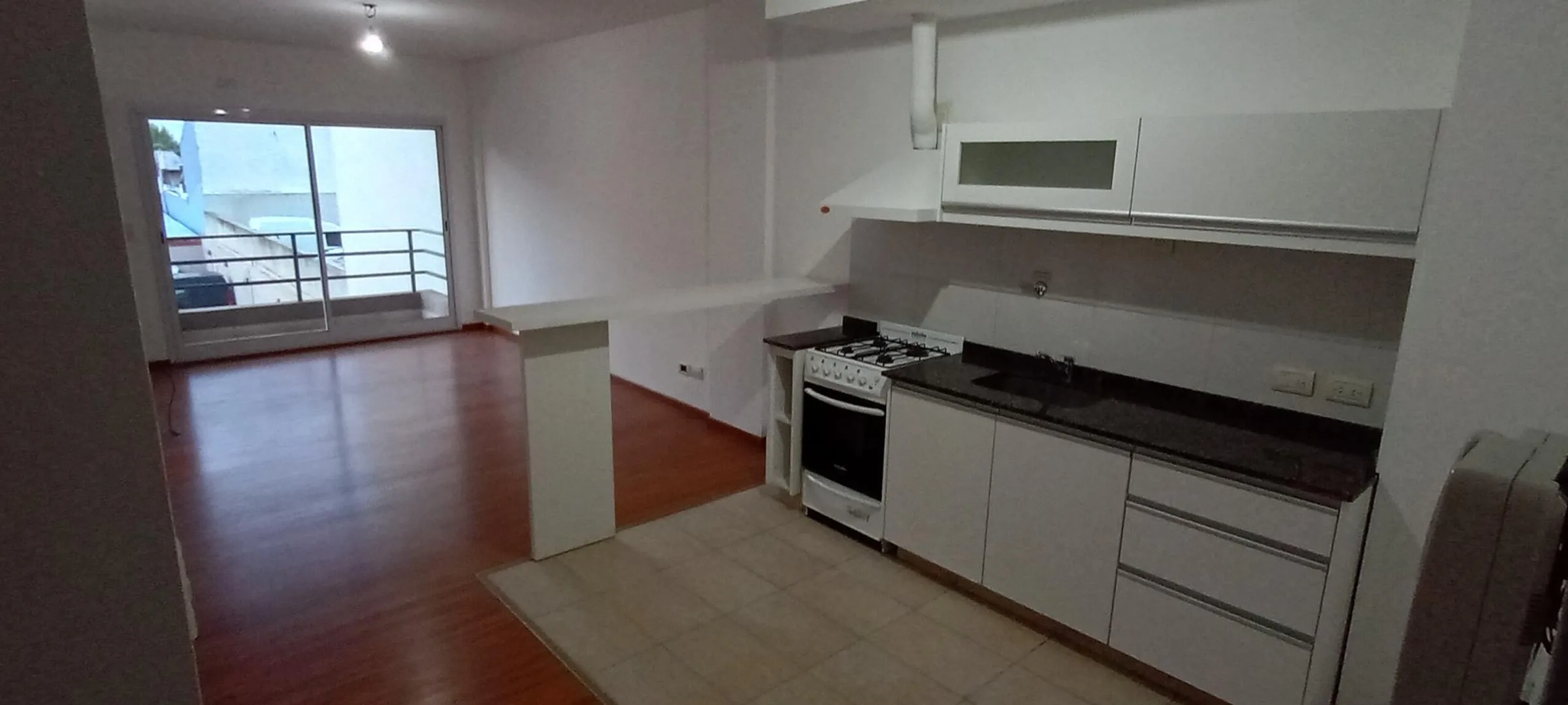 Kitnet de 35 m² com vaga de garagem fixa em Tres de Febrero