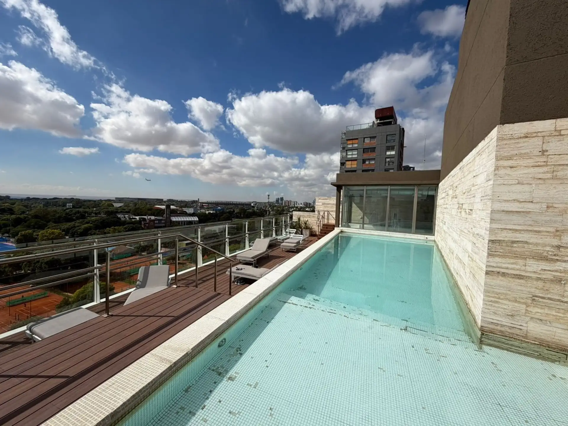 Divisible studio apartment with balcony in Núñez