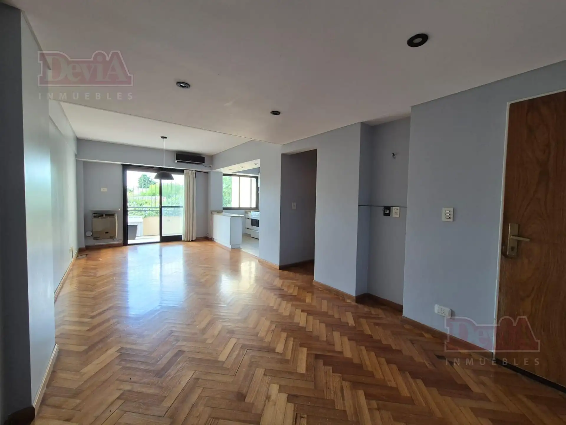 Квартира с 1 спальней и балконом в Núñez