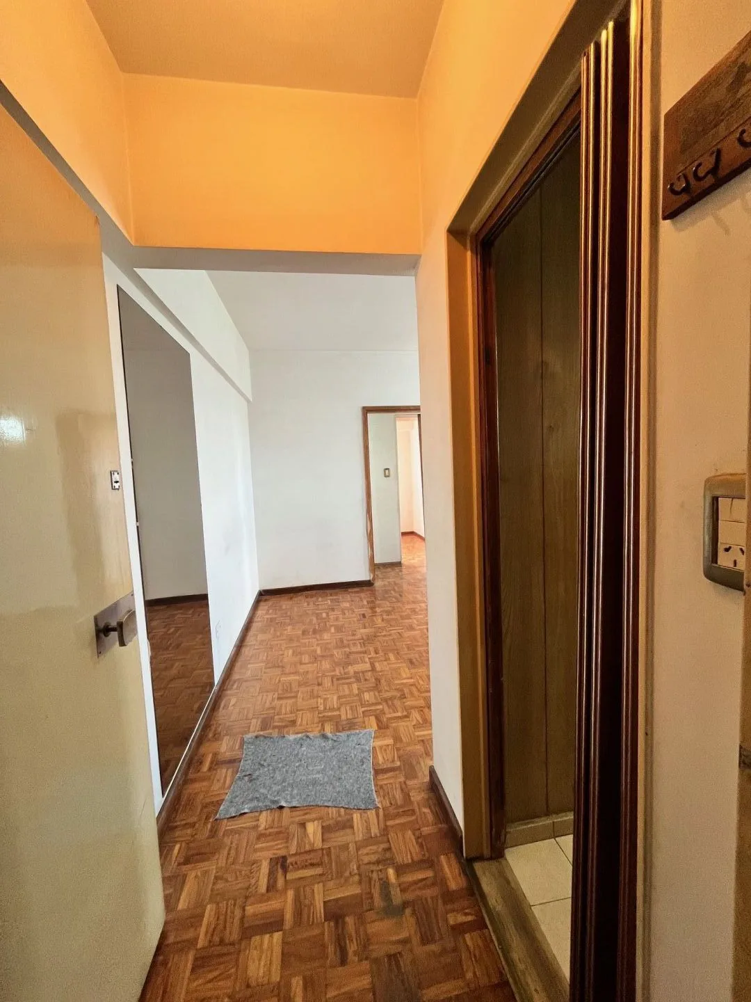 Departamento de 3 ambientes con 2 dormitorios en Flores