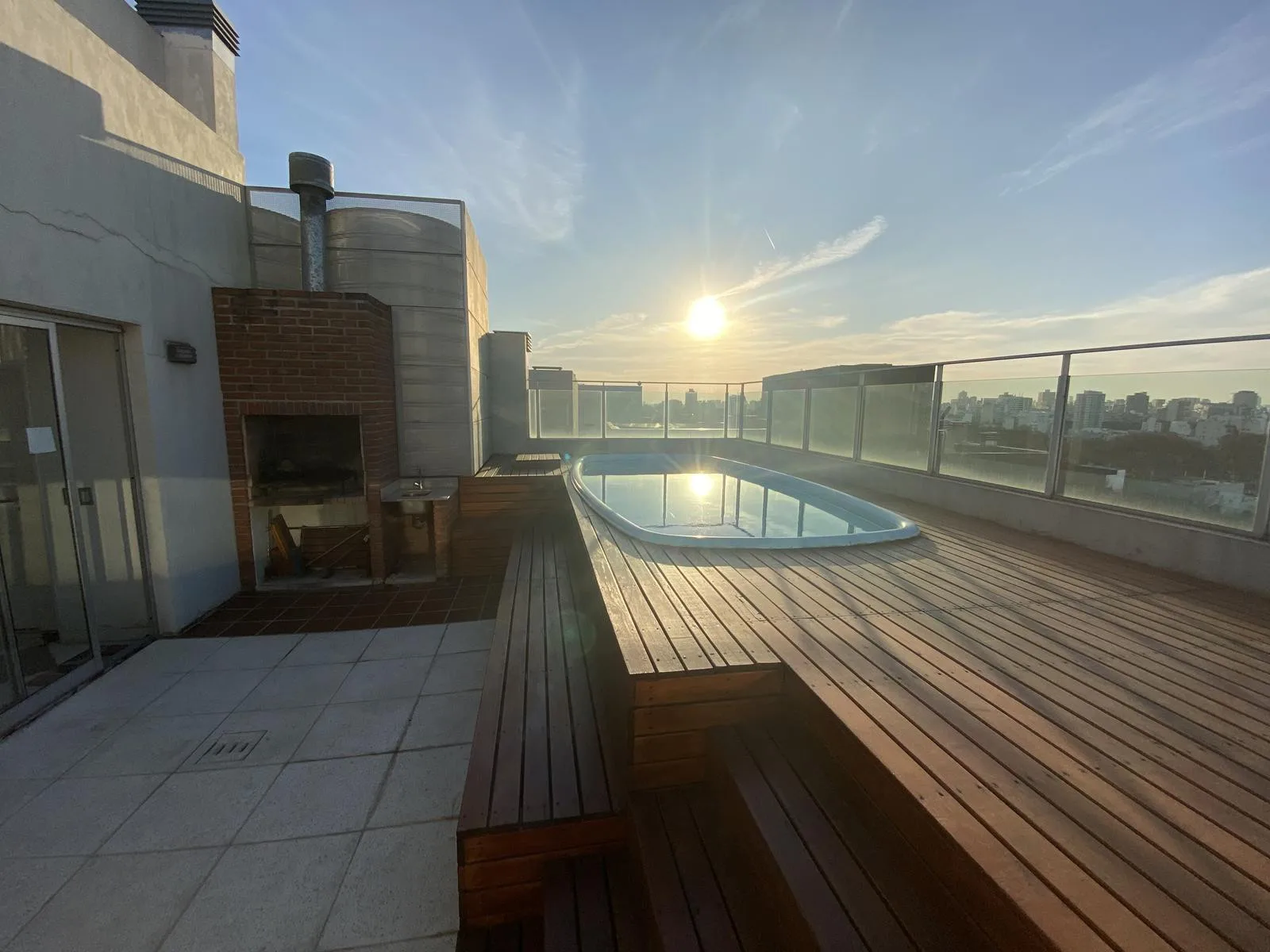 Kitnet mobiliada com varanda em Colegiales