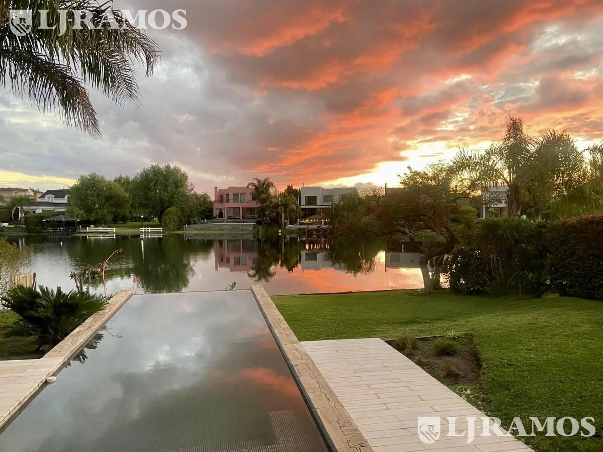 Four-bedroom furnished house in Tigre