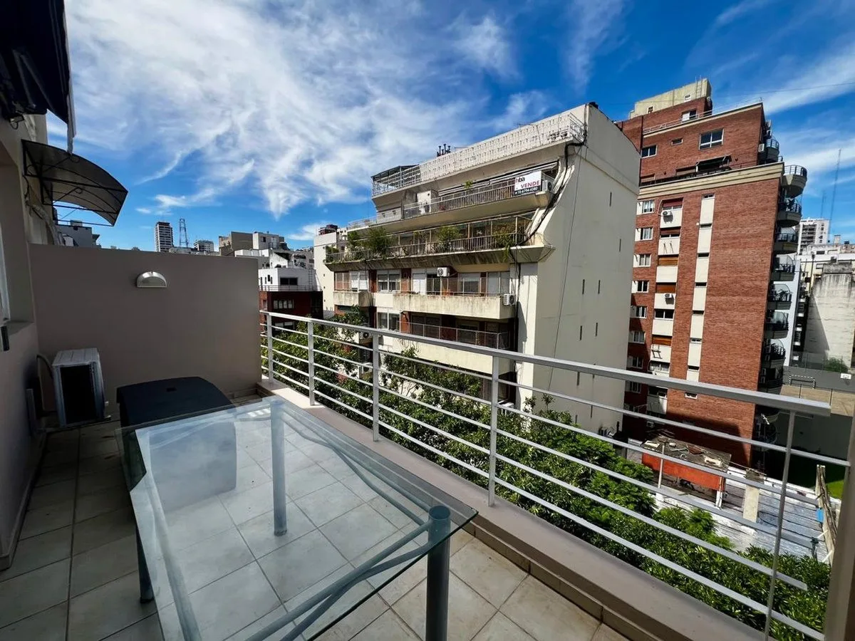 Departamento de 2 ambientes con terraza y cochera en Belgrano