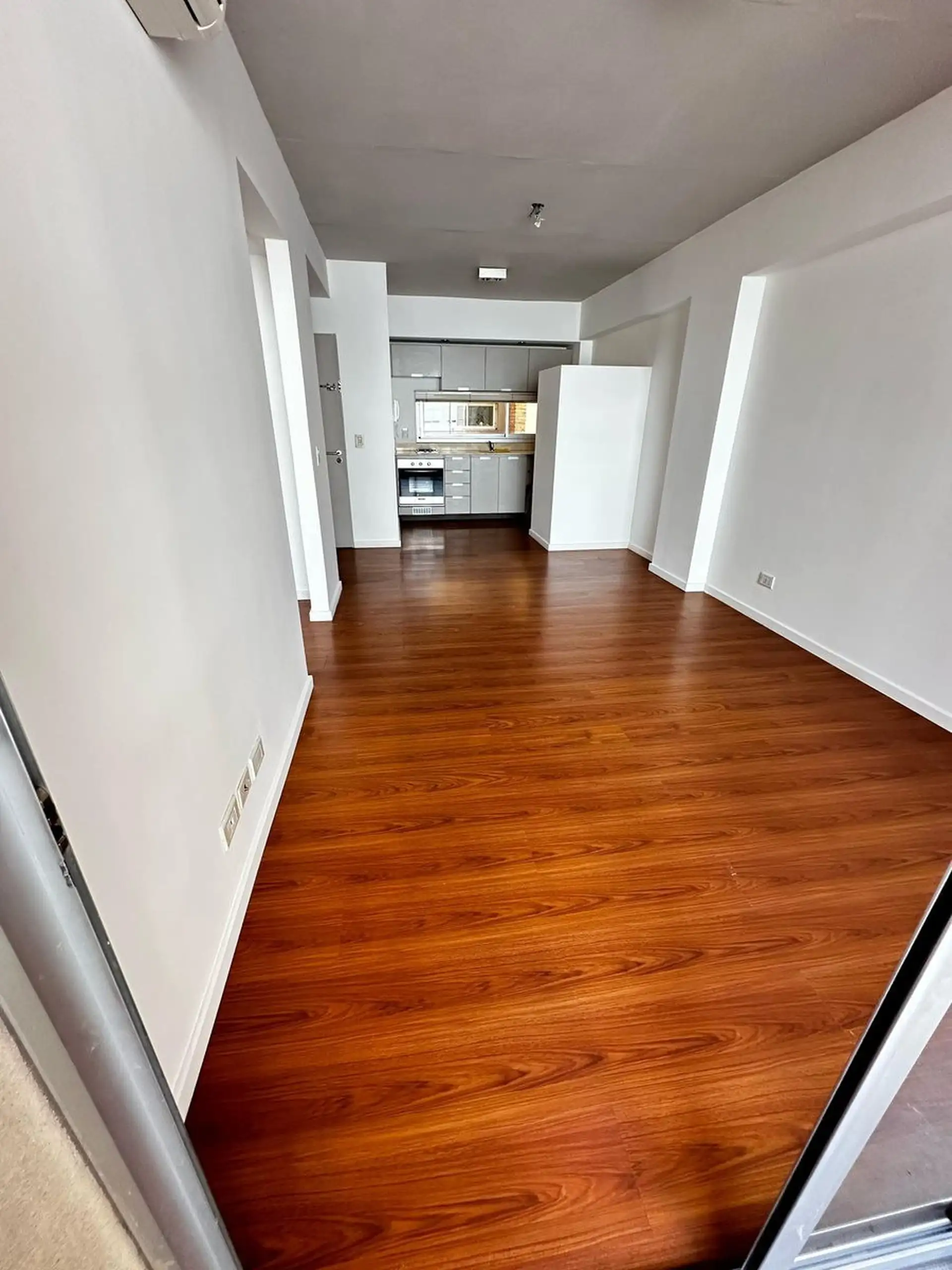 Apartamento de um quarto com varanda em Saavedra