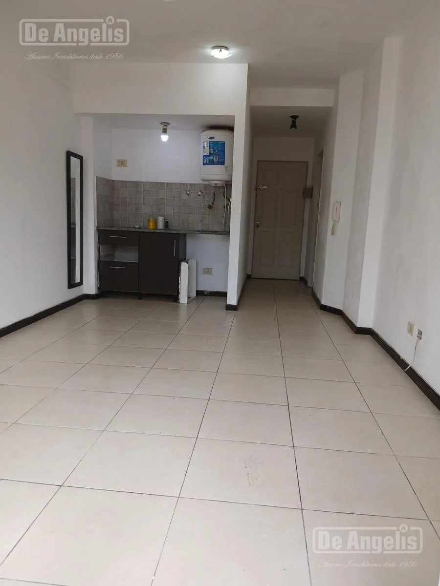Departamento de 2 ambientes en Morón