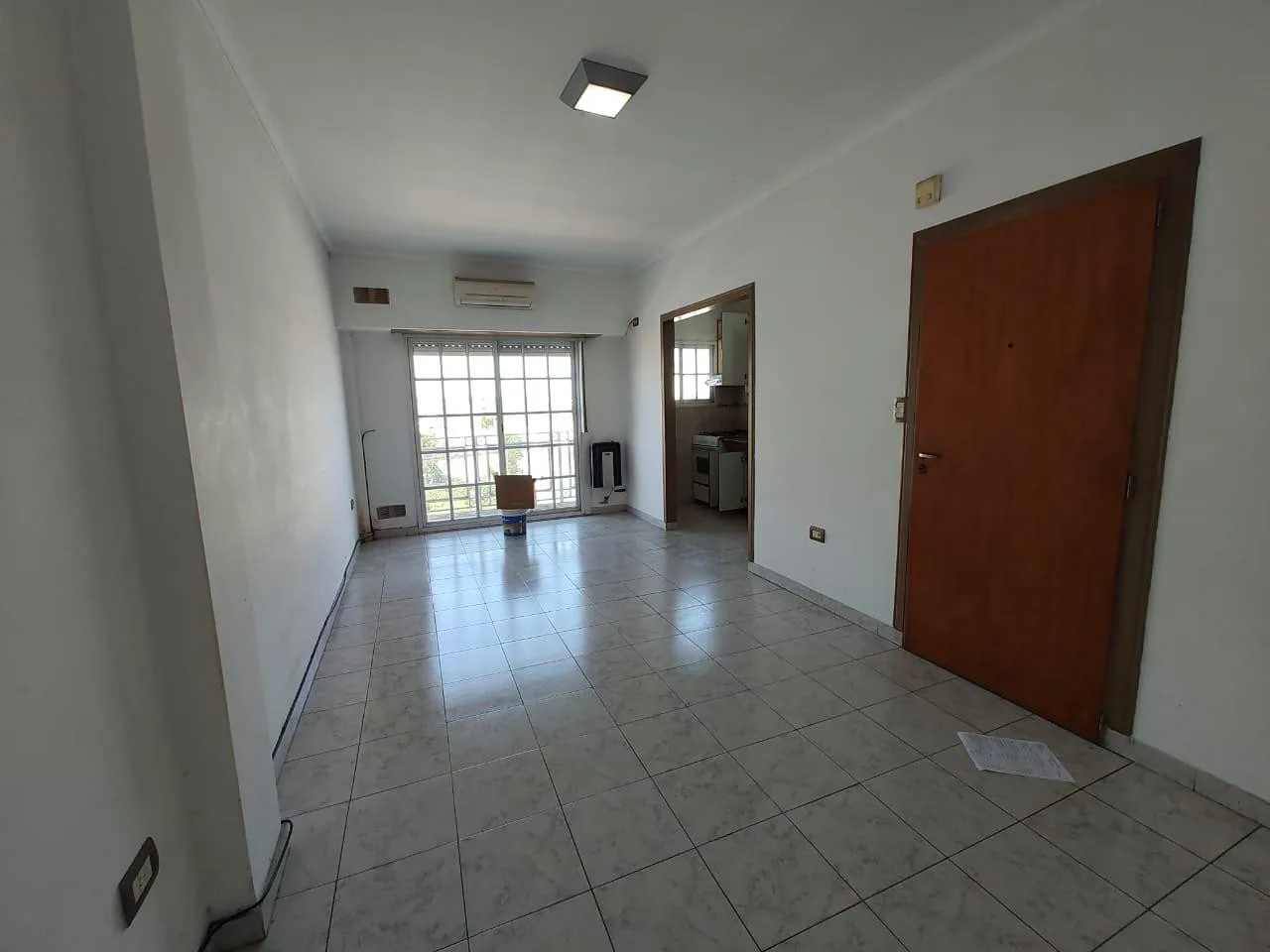 Квартира с 2 спальнями и балконом в Villa Dominico, Avellaneda