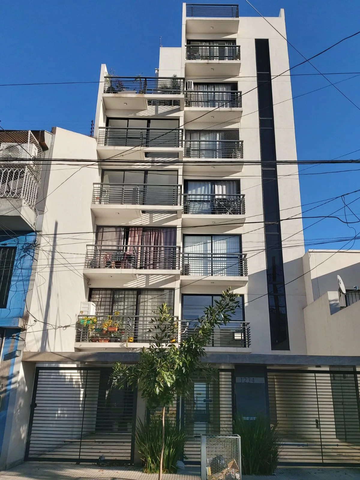 Departamento de 1 ambiente con balcón en Morón Sur