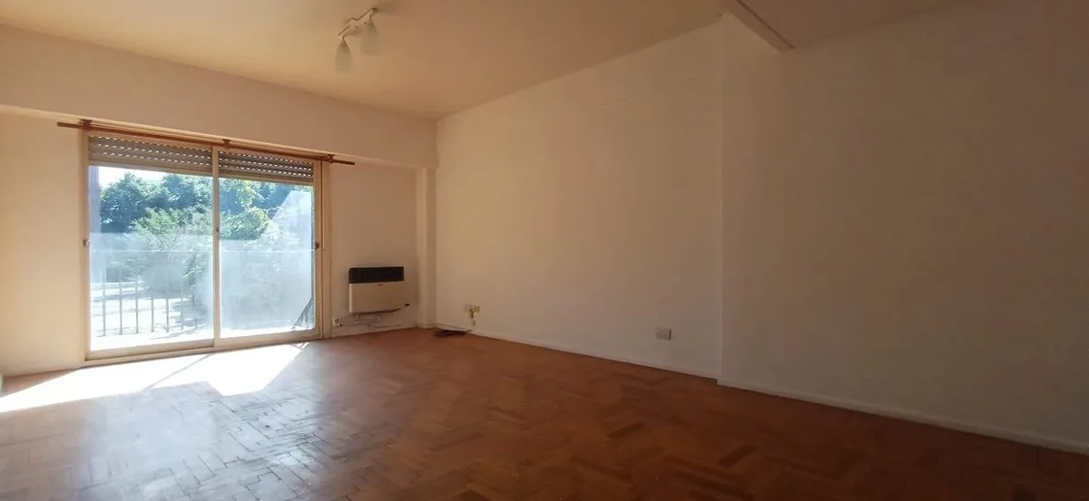 Apartamento de 3 ambientes com 2 dormitórios em Monte Grande