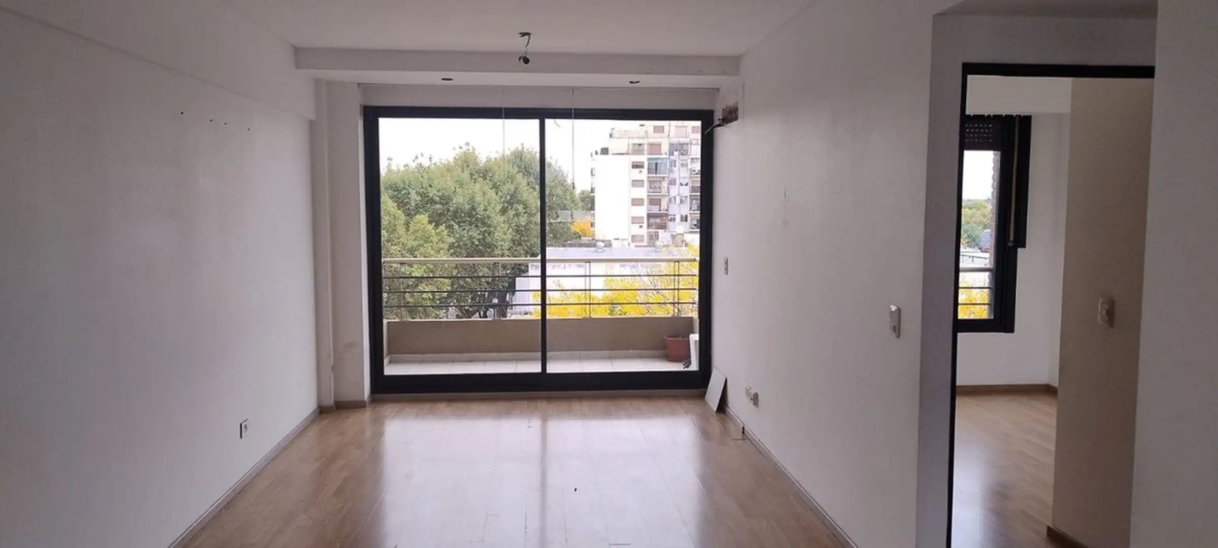 Departamento de 3 ambientes con 2 dormitorios en Parque Avellaneda