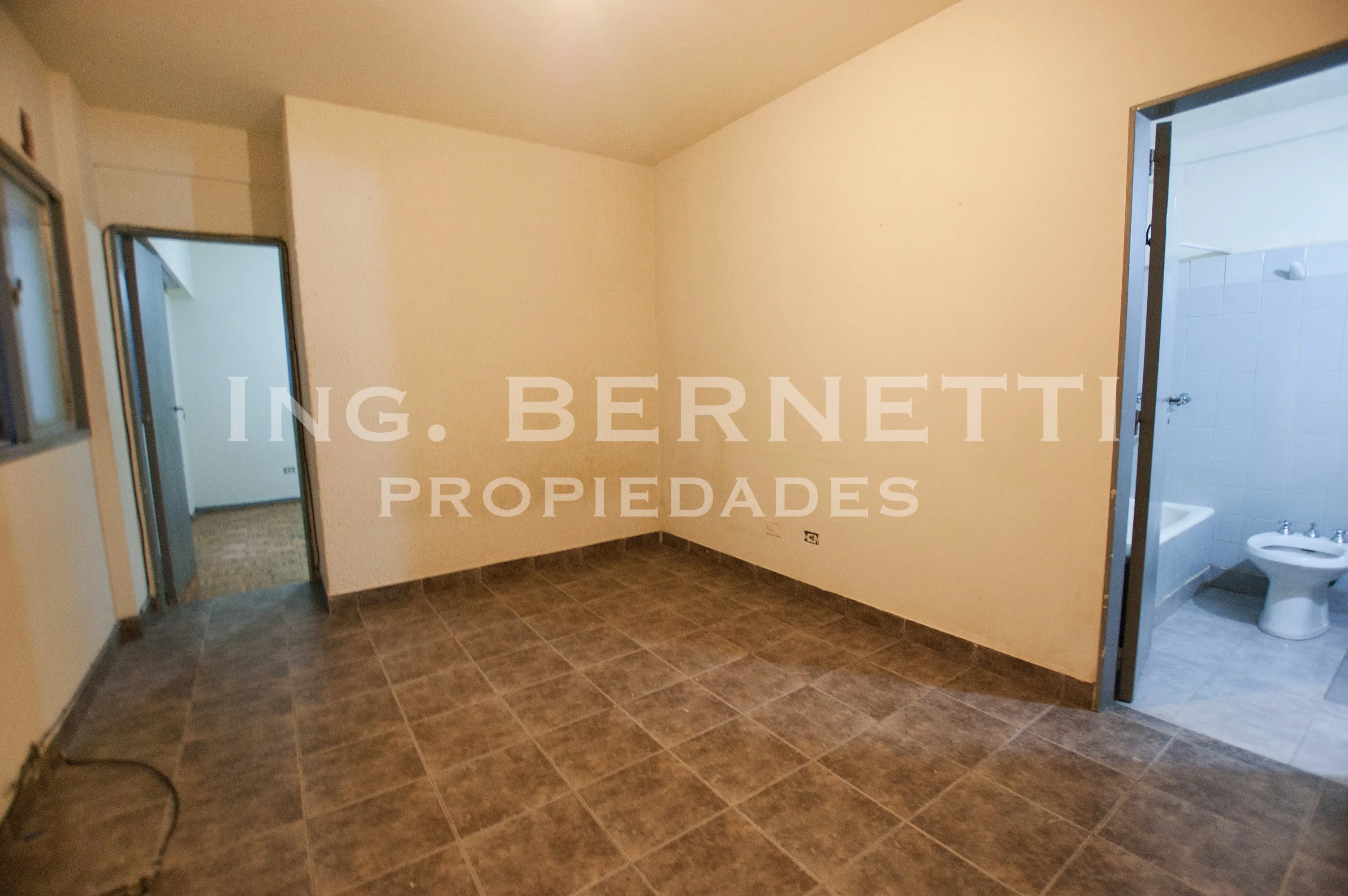 Two-room apartment in Villa Urquiza on Av. Monroe