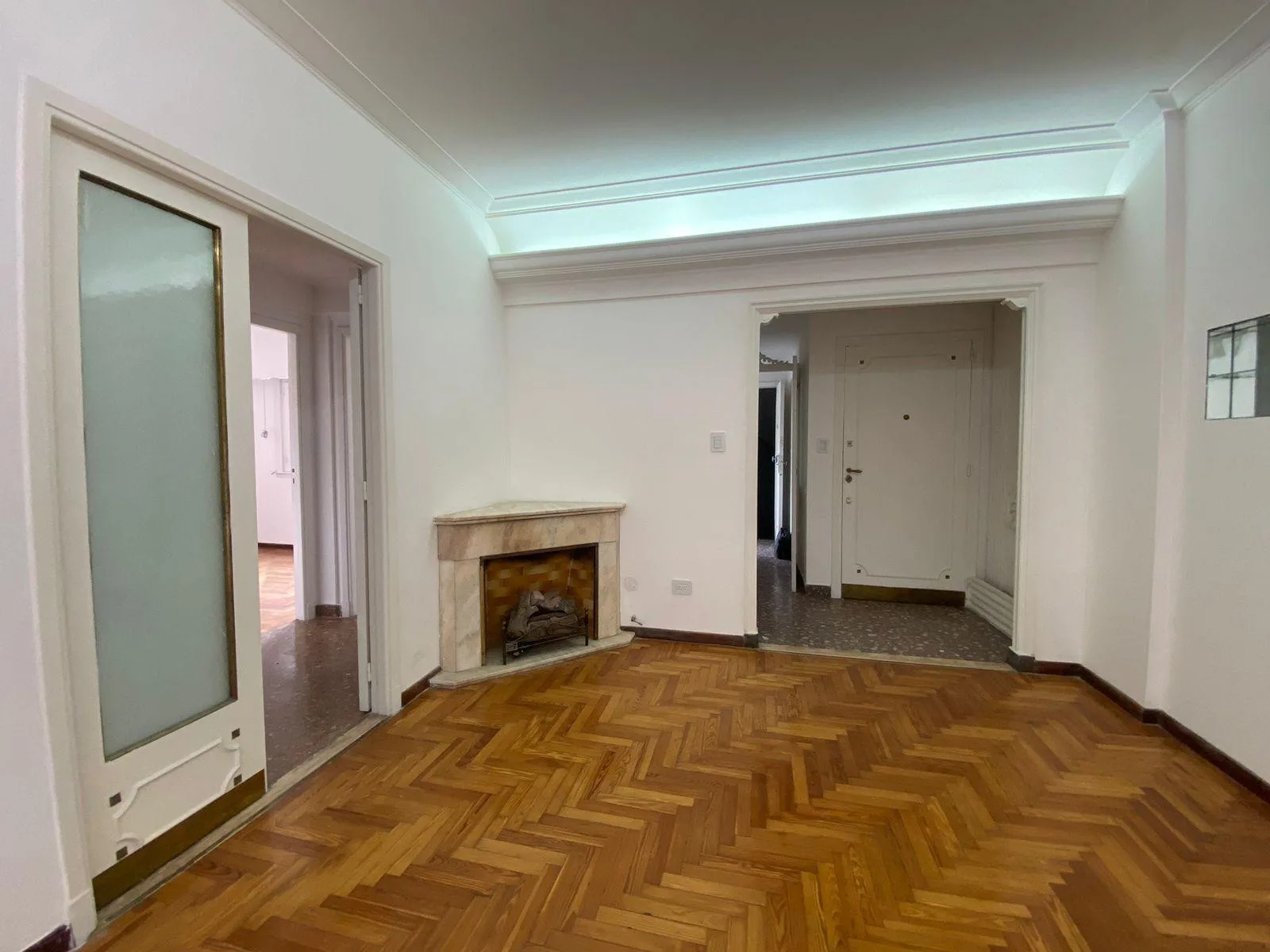 Apartment with fixed parking in Caballito