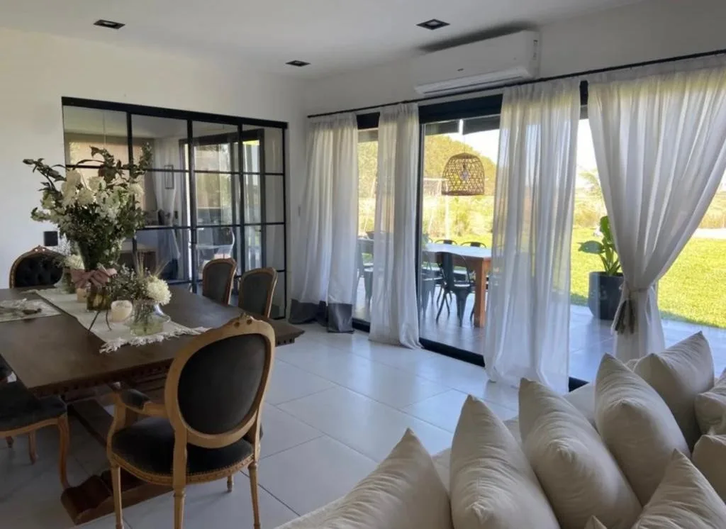 House with 4 bedrooms in Tigre’s San Gabriel (lagoonfront)