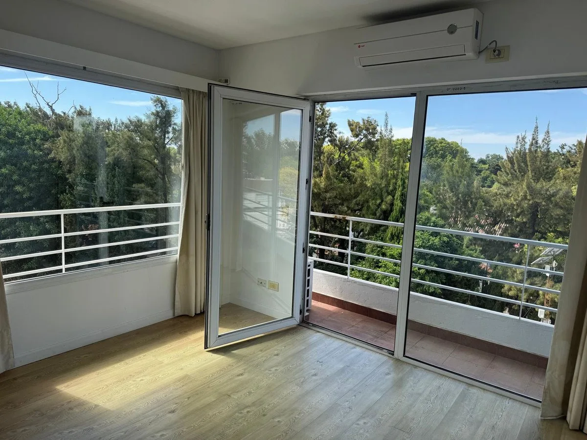 Квартира с 1 спальней и парковочным местом в Beccar