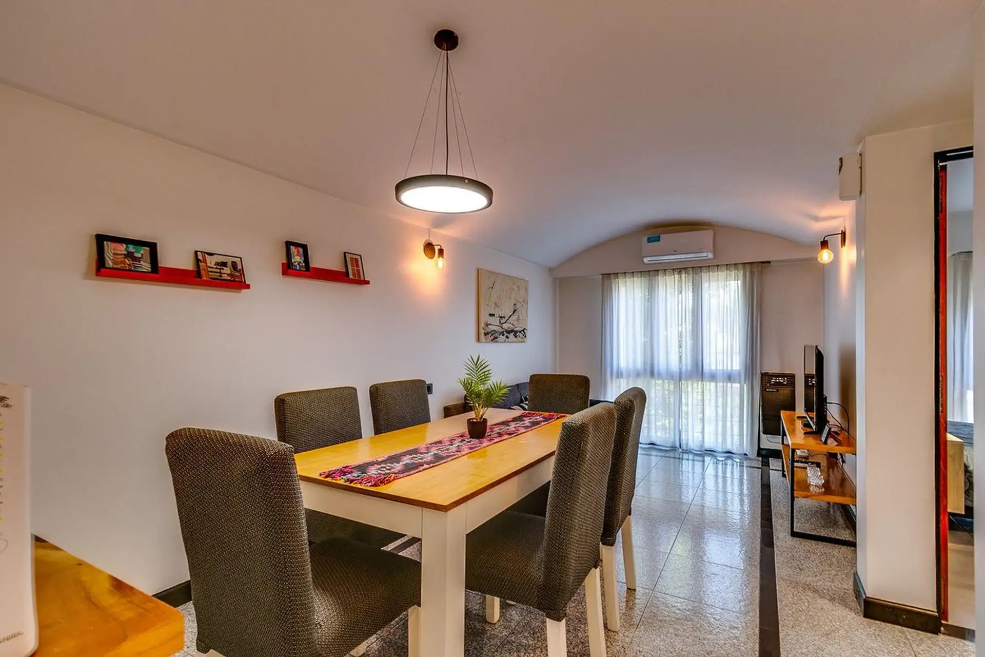 Apartamento de 2 dormitórios em La Plata, aluguel temporário