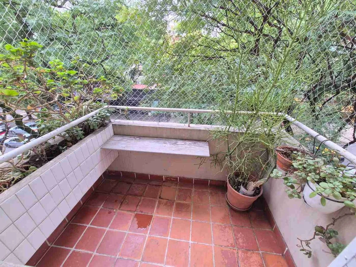 Partially furnished studio apartment in Villa Ortúzar