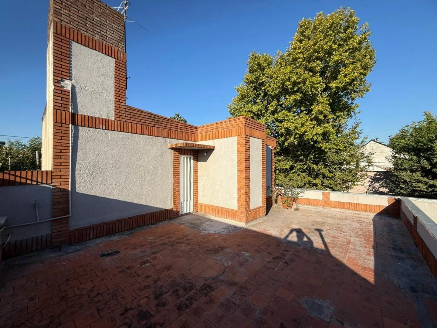 Casa de 2 dormitorios en Haedo, Morón