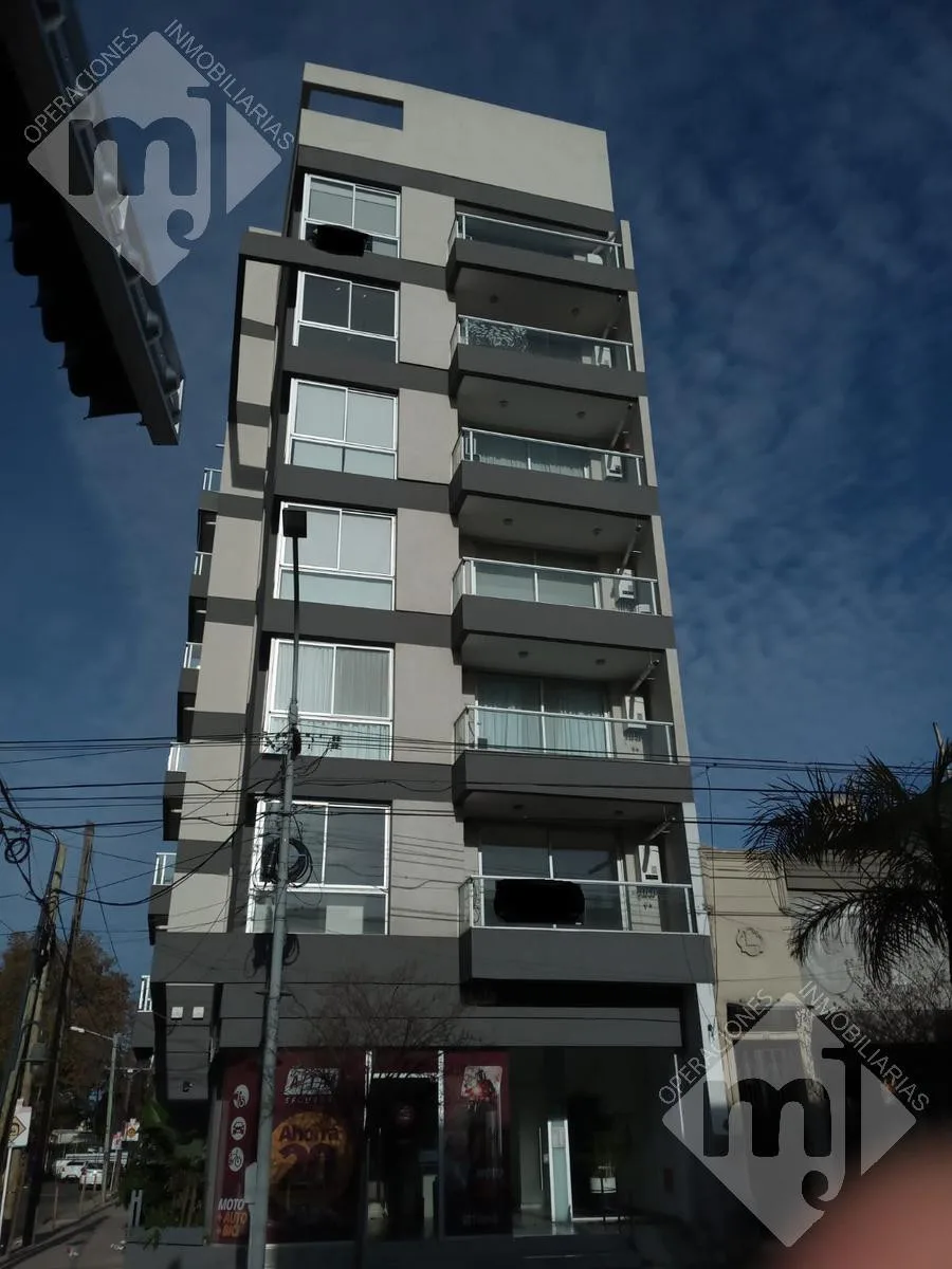 Apartamento de dois ambientes em Tigre