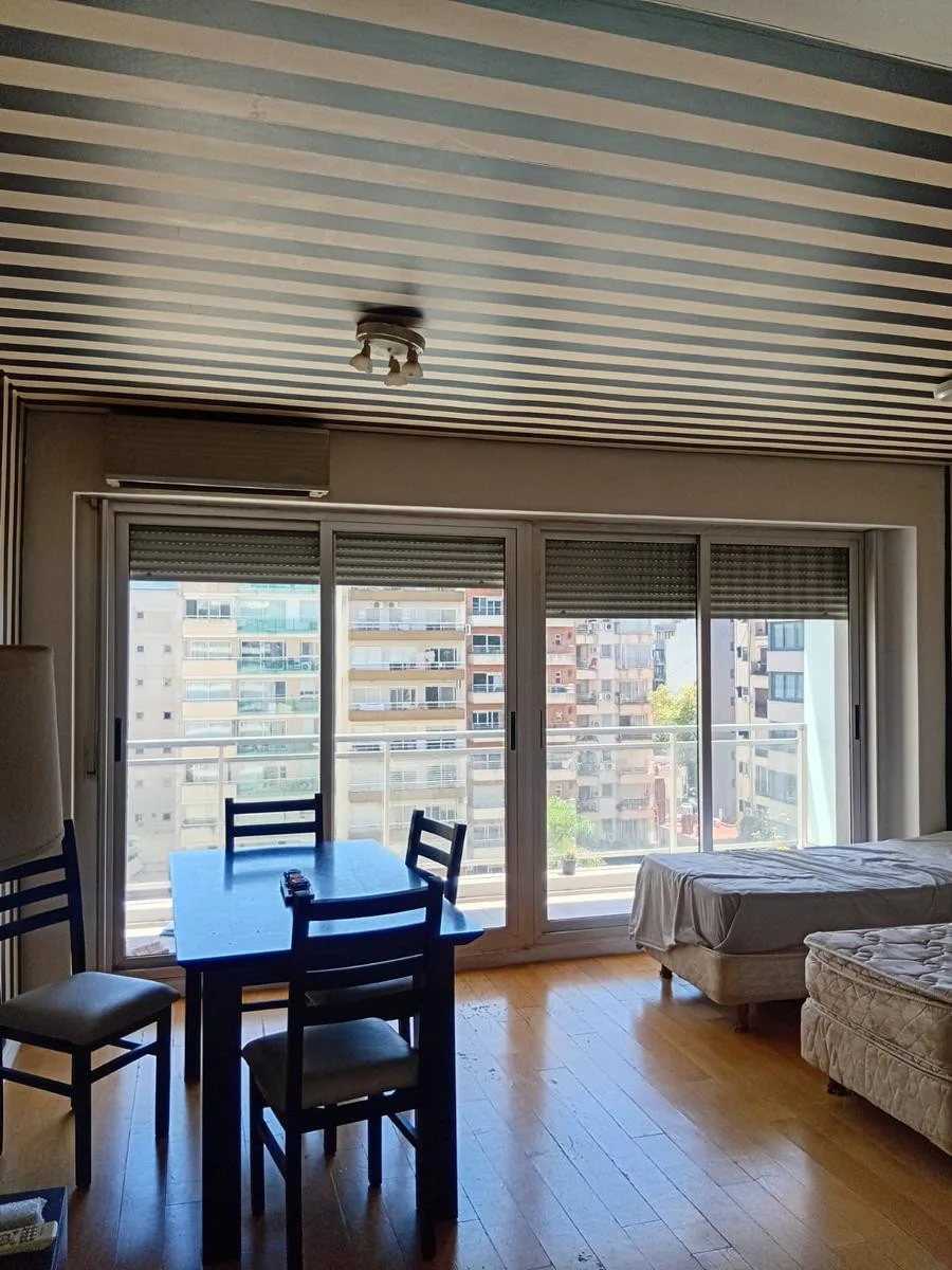 Apartamento mobiliado de 1 quarto com varanda em Belgrano