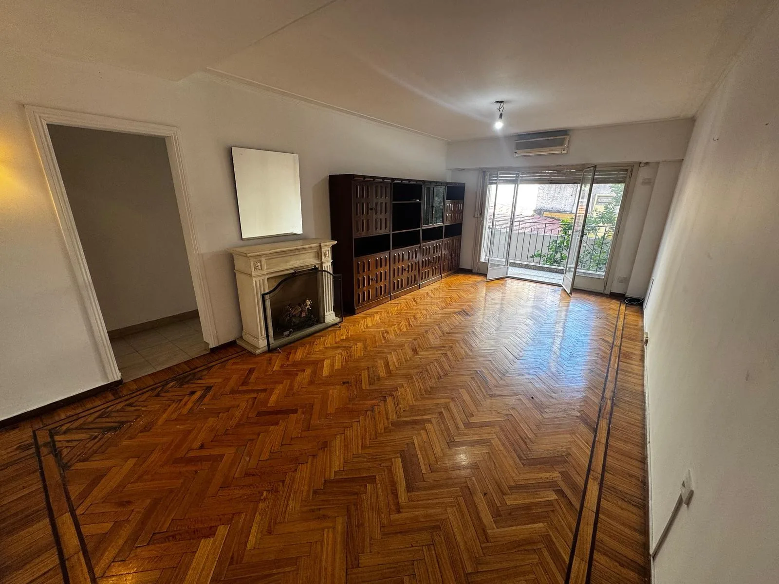 Трёхкомнатная квартира в Villa Urquiza у Plaza Echeverria