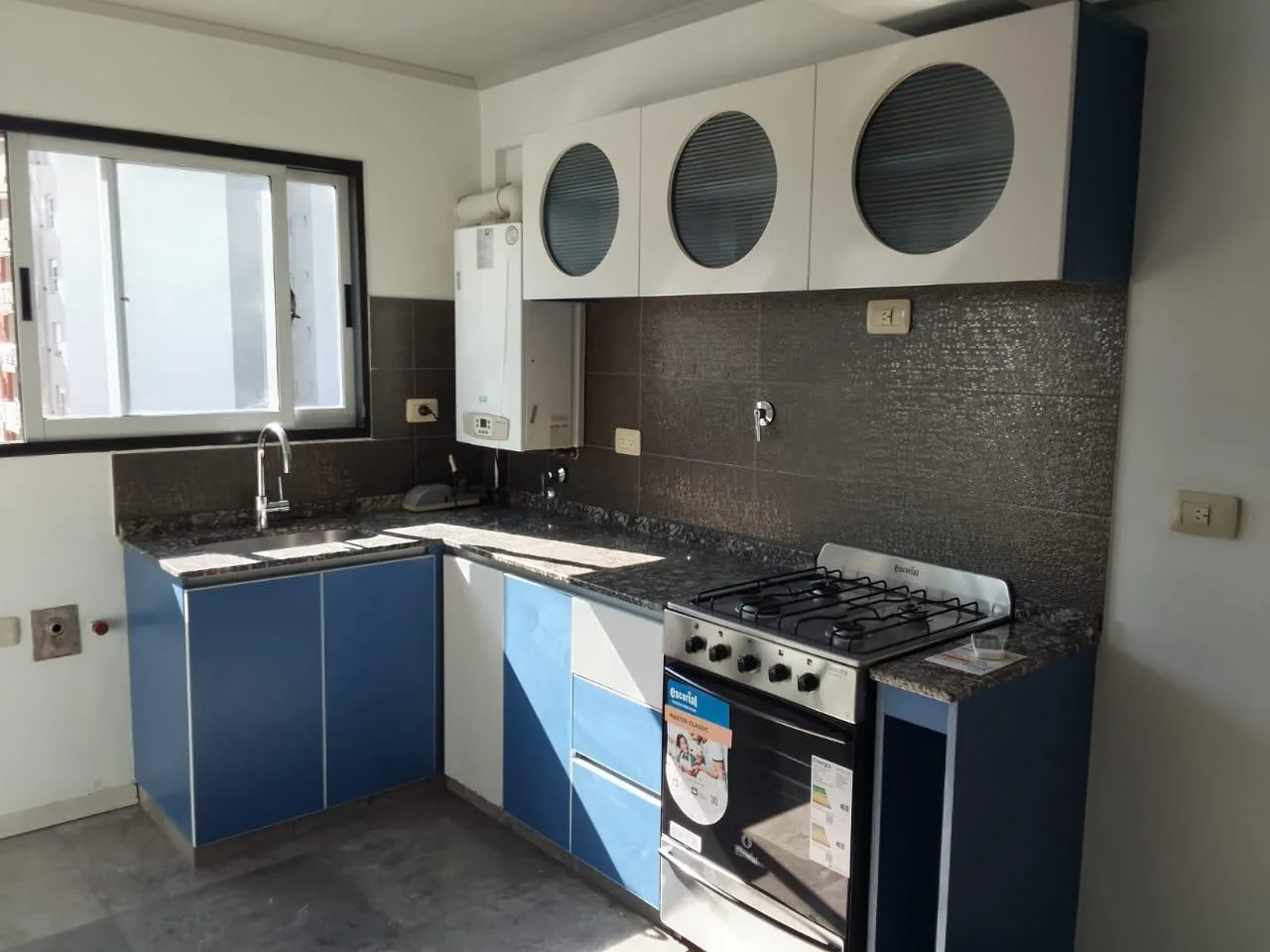 Двухкомнатная квартира с балконом в Villa Saenz Peña