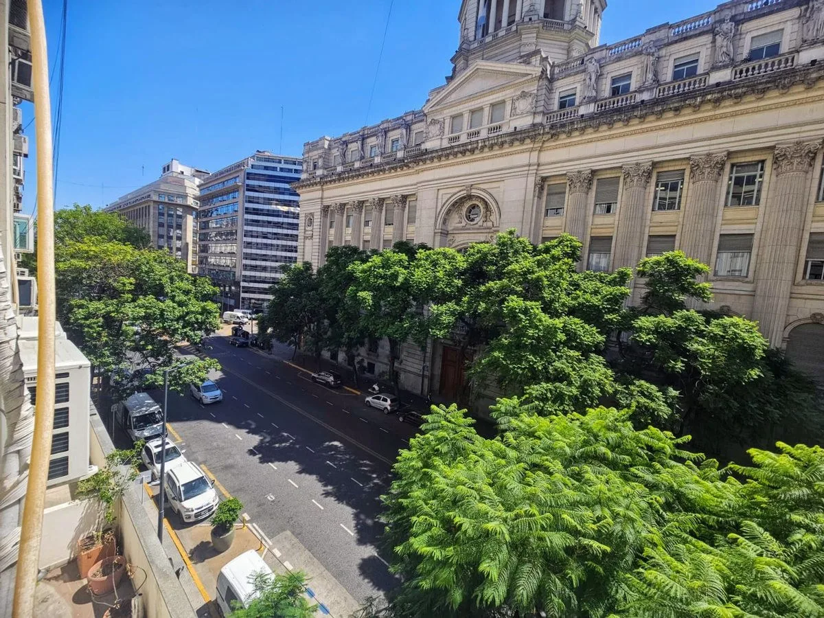 Apartamento de dois ambientes de 32 m² em Monserrat